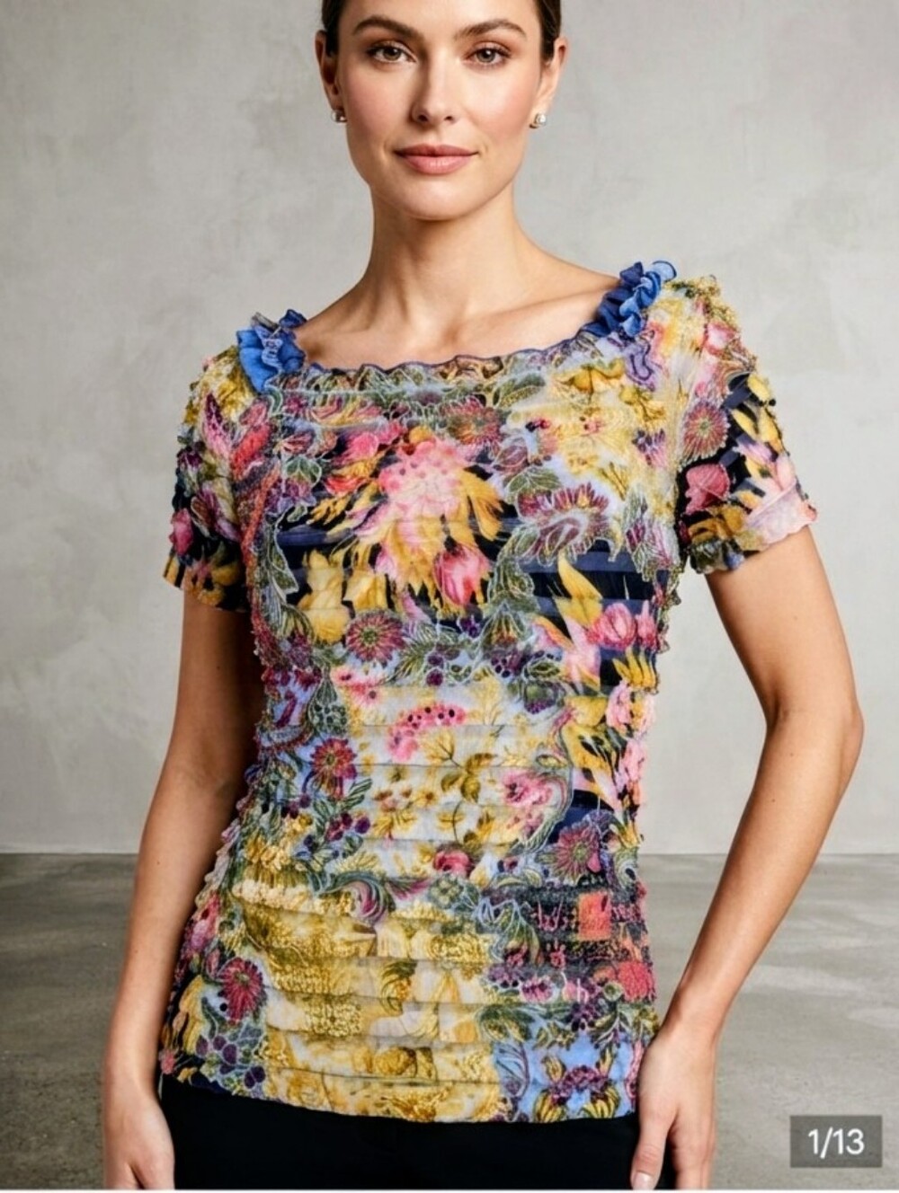 Joseph Ribkoff Floral Ruffled Top Size 12 (Large ) Prestine Condition